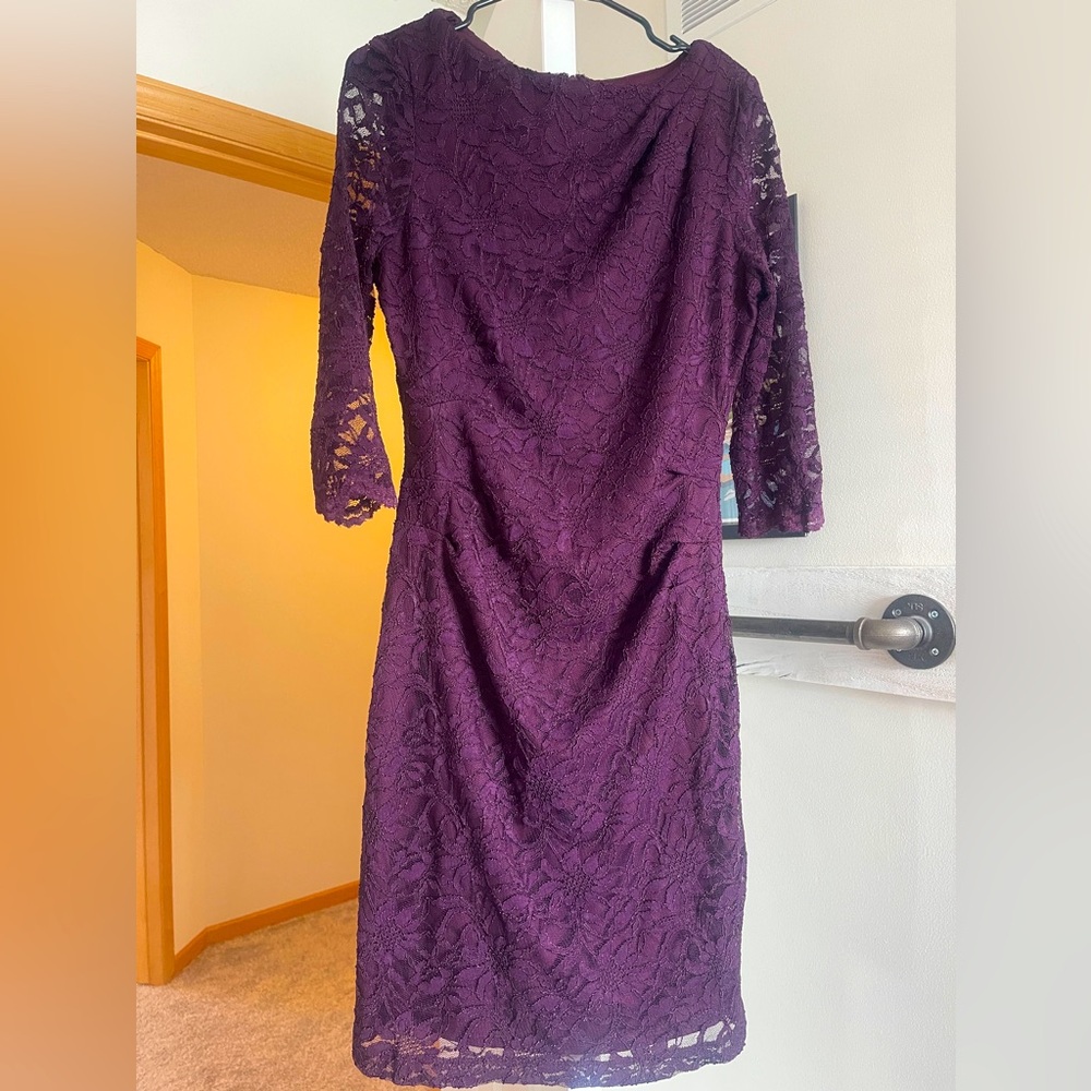 A Pea in the Pod 
Size M
Purple special occasion dress